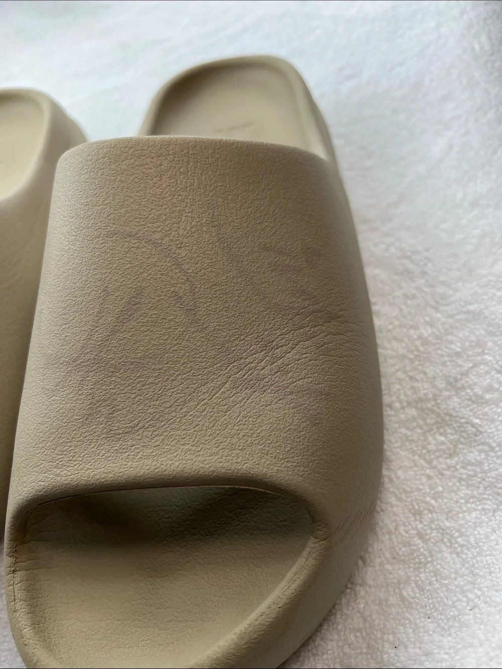 ADIDAS 13 Yeezy Slide Desert Sand Original Comfort Foam Sandal Slip-On Flip Flop